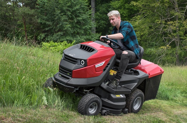 Tractor Cortacesped Seco Challenger 102 MJ